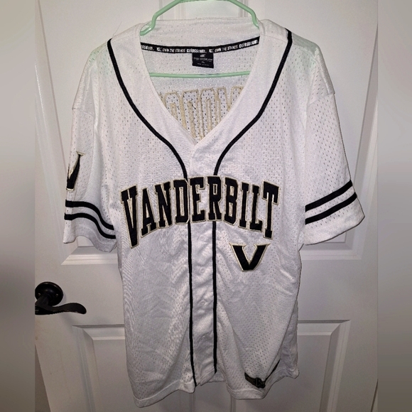 A Colosseum Vanderbilt Commodores jersey in a men's size XL. NWOT. - Picture 1 of 5